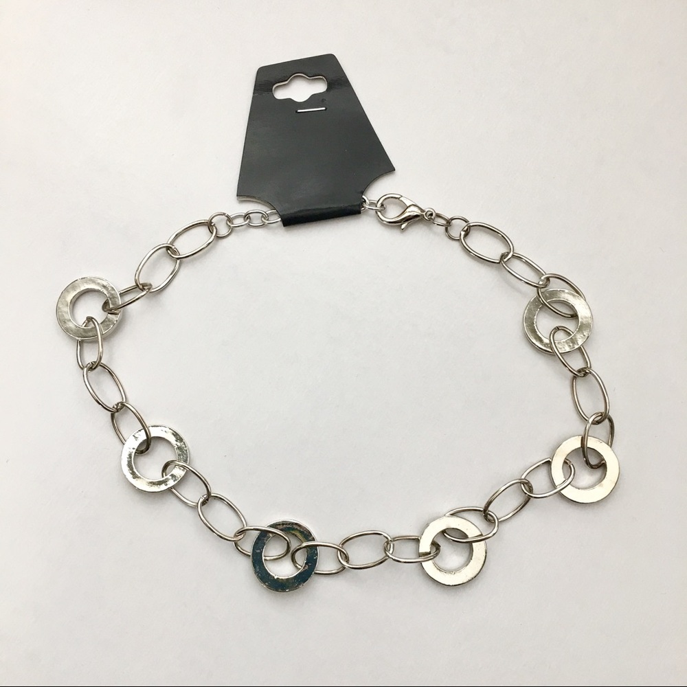 NWT silver colored chain like necklace!